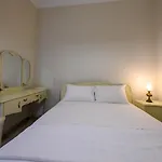 Village Maisonette Apartment Avramio