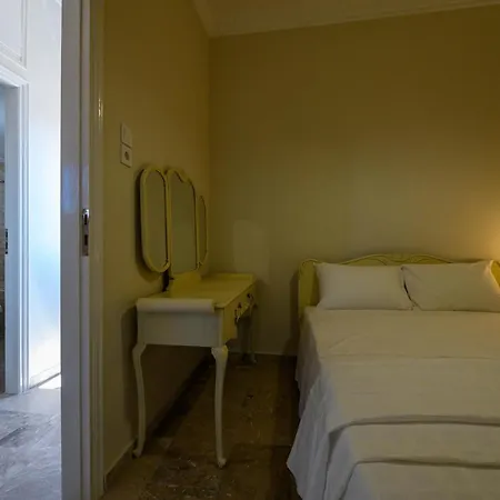 Village Maisonette Apartman *