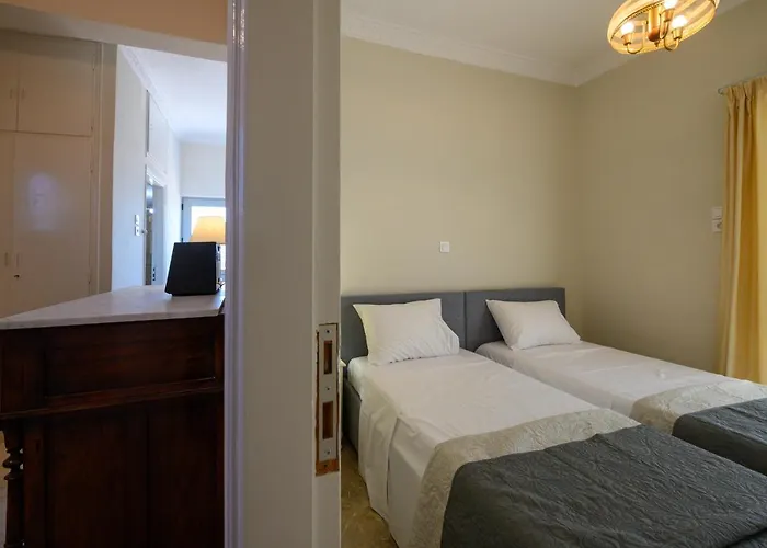 Village Maisonette * Avramio