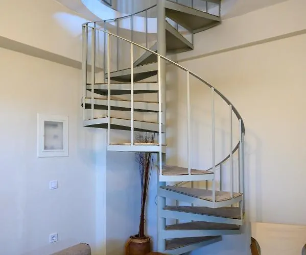 Village Maisonette Avramio