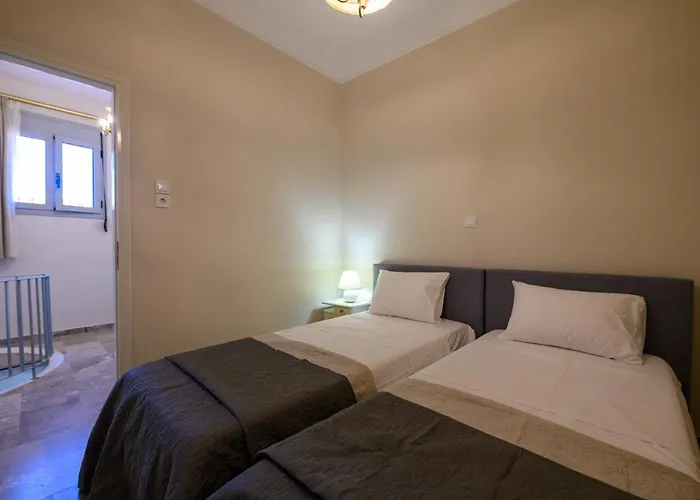 Village Maisonette Avramio