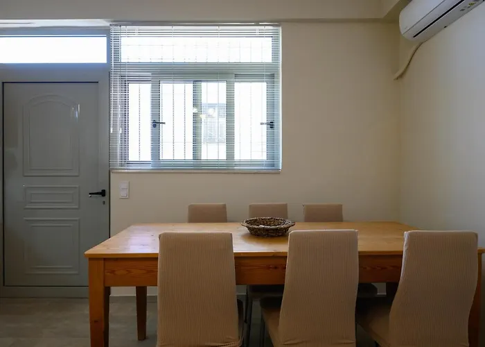 Village Maisonette Apartamento Avramio